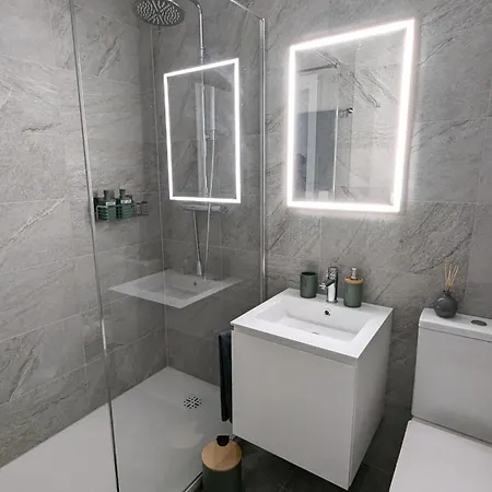 Au Bord Du - Vue Imprenable Apartment *